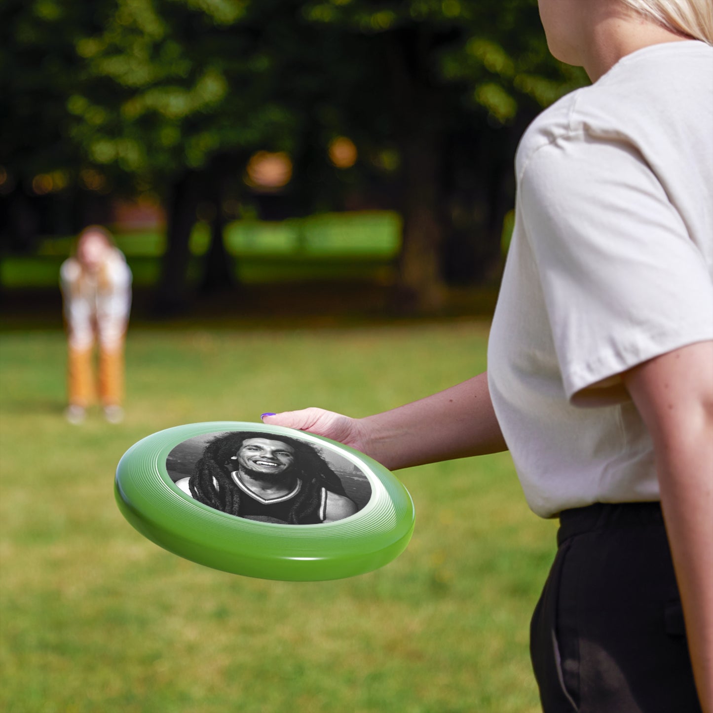 Hyena Hippie Frisbee